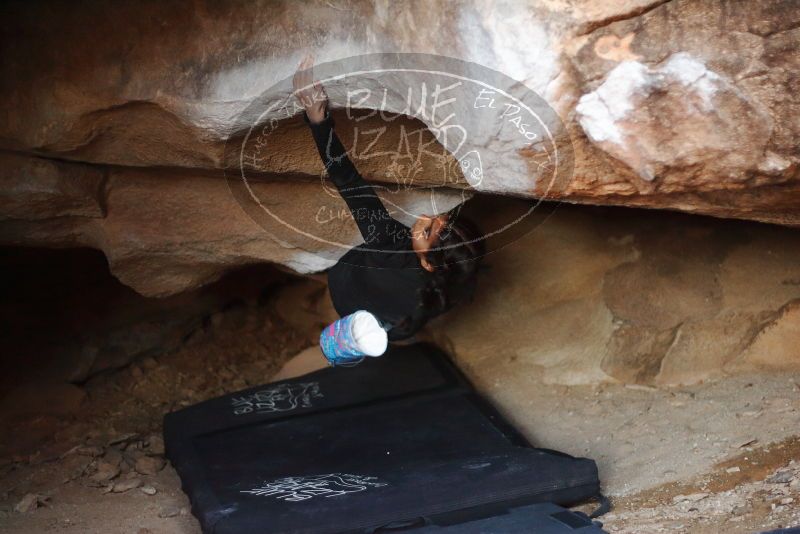 Bouldering in Hueco Tanks on 11/23/2019 with Blue Lizard Climbing and Yoga
Filename: SRM_20191123_1724450.jpg
Aperture: f/1.8
Shutter Speed: 1/160
Body: Canon EOS-1D Mark II
Lens: Canon EF 50mm f/1.8 II