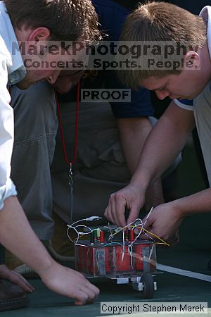 

Filename: img_4137_std.jpg
Aperture: f/2.8
Shutter Speed: 1/320
Body: Canon EOS DIGITAL REBEL
Lens: Canon EF 80-200mm f/2.8 L