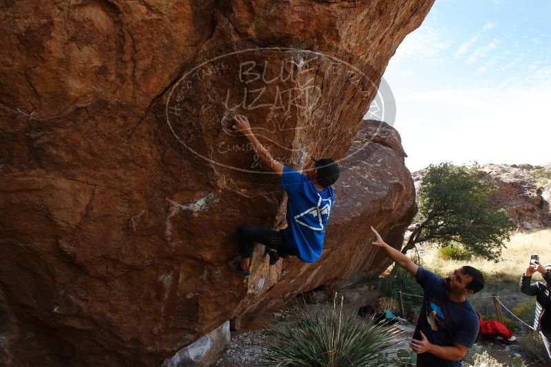 Bouldering in Hueco Tanks on 11/24/2019 with Blue Lizard Climbing and Yoga

Filename: SRM_20191124_1319340.jpg
Aperture: f/6.3
Shutter Speed: 1/320
Body: Canon EOS-1D Mark II
Lens: Canon EF 16-35mm f/2.8 L
