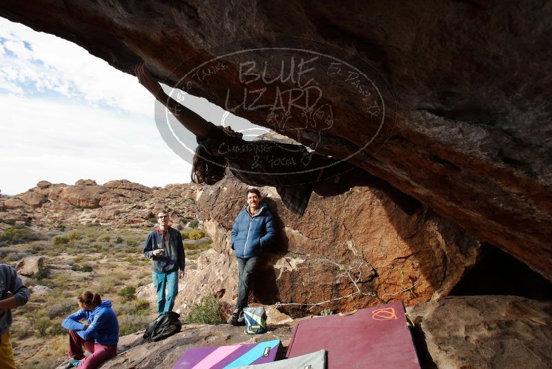 Bouldering in Hueco Tanks on 11/25/2019 with Blue Lizard Climbing and Yoga
Filename: SRM_20191125_1514580.jpg
Aperture: f/8.0
Shutter Speed: 1/250
Body: Canon EOS-1D Mark II
Lens: Canon EF 16-35mm f/2.8 L