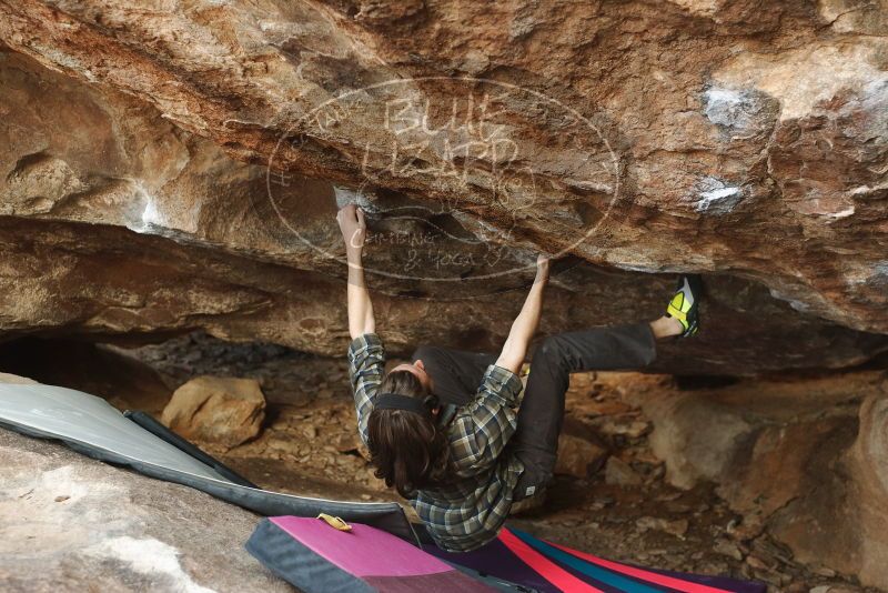 Bouldering in Hueco Tanks on 11/25/2019 with Blue Lizard Climbing and Yoga
Filename: SRM_20191125_1627290.jpg
Aperture: f/3.2
Shutter Speed: 1/320
Body: Canon EOS-1D Mark II
Lens: Canon EF 50mm f/1.8 II