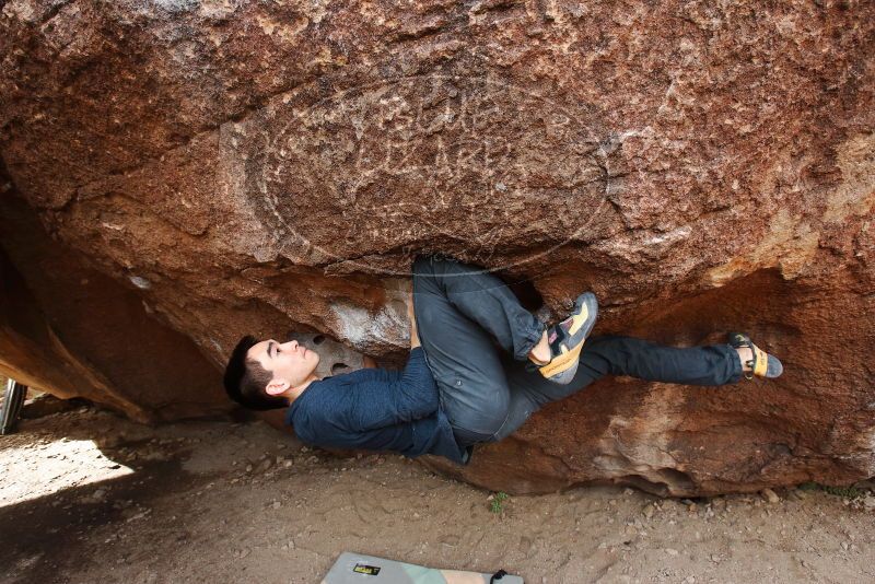 Bouldering in Hueco Tanks on 11/25/2019 with Blue Lizard Climbing and Yoga
Filename: SRM_20191125_1105350.jpg
Aperture: f/5.0
Shutter Speed: 1/250
Body: Canon EOS-1D Mark II
Lens: Canon EF 16-35mm f/2.8 L