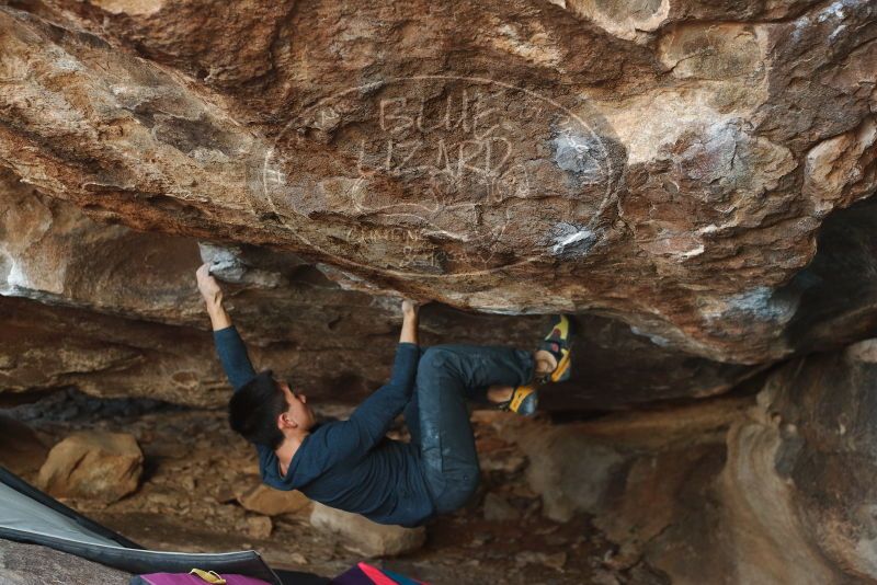 Bouldering in Hueco Tanks on 11/25/2019 with Blue Lizard Climbing and Yoga
Filename: SRM_20191125_1622040.jpg
Aperture: f/3.2
Shutter Speed: 1/320
Body: Canon EOS-1D Mark II
Lens: Canon EF 50mm f/1.8 II