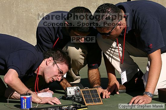 

Filename: img_4228_std.jpg
Aperture: f/9.0
Shutter Speed: 1/250
Body: Canon EOS DIGITAL REBEL
Lens: Canon EF 80-200mm f/2.8 L