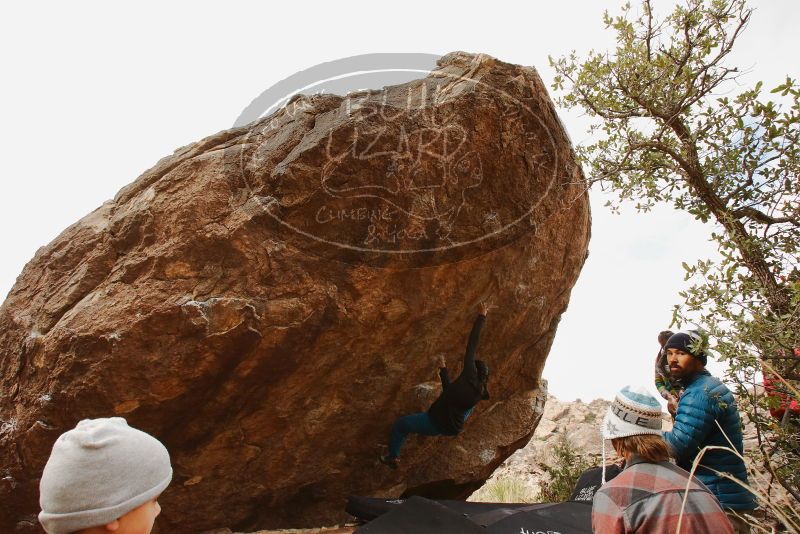Bouldering in Hueco Tanks on 11/26/2019 with Blue Lizard Climbing and Yoga
Filename: SRM_20191126_1149070.jpg
Aperture: f/8.0
Shutter Speed: 1/250
Body: Canon EOS-1D Mark II
Lens: Canon EF 16-35mm f/2.8 L
