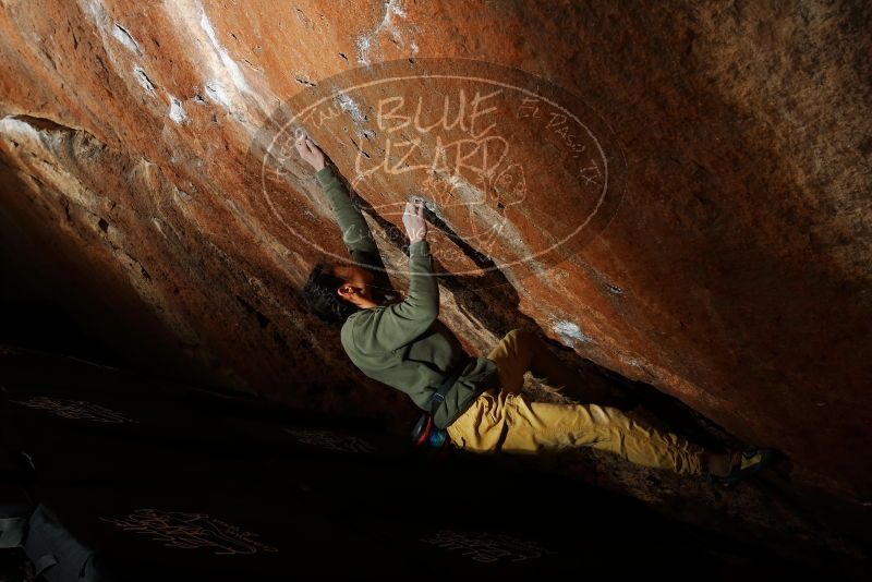 Bouldering in Hueco Tanks on 11/26/2019 with Blue Lizard Climbing and Yoga
Filename: SRM_20191126_1408150.jpg
Aperture: f/7.1
Shutter Speed: 1/250
Body: Canon EOS-1D Mark II
Lens: Canon EF 16-35mm f/2.8 L