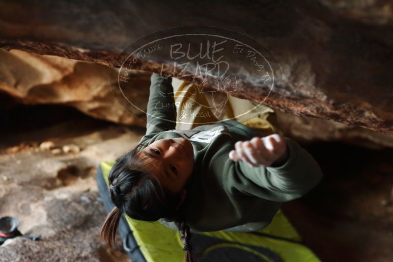 Bouldering in Hueco Tanks on 11/26/2019 with Blue Lizard Climbing and Yoga
Filename: SRM_20191126_1626391.jpg
Aperture: f/3.2
Shutter Speed: 1/250
Body: Canon EOS-1D Mark II
Lens: Canon EF 50mm f/1.8 II