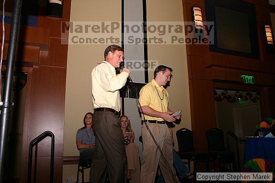 

Filename: img_3872_std.jpg
Aperture: f/6.3
Shutter Speed: 1/80
Body: Canon EOS DIGITAL REBEL
Lens: Canon EF-S 18-55mm f/3.5-5.6