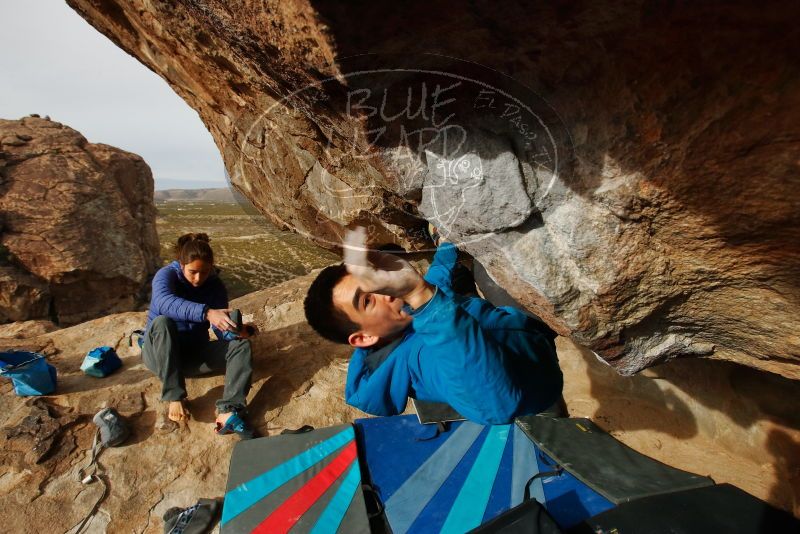 Bouldering in Hueco Tanks on 11/27/2019 with Blue Lizard Climbing and Yoga
Filename: SRM_20191127_1015380.jpg
Aperture: f/10.0
Shutter Speed: 1/250
Body: Canon EOS-1D Mark II
Lens: Canon EF 16-35mm f/2.8 L