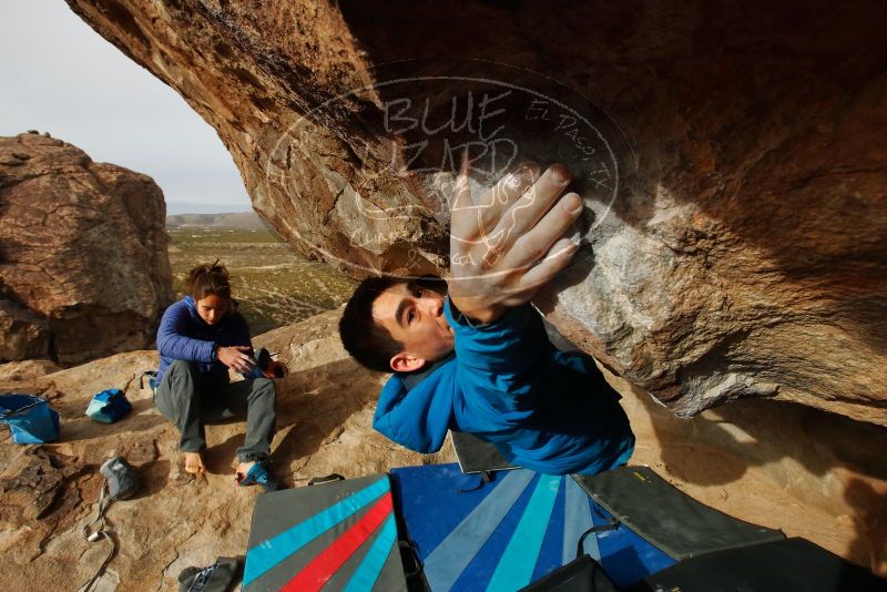 Bouldering in Hueco Tanks on 11/27/2019 with Blue Lizard Climbing and Yoga
Filename: SRM_20191127_1015390.jpg
Aperture: f/10.0
Shutter Speed: 1/250
Body: Canon EOS-1D Mark II
Lens: Canon EF 16-35mm f/2.8 L