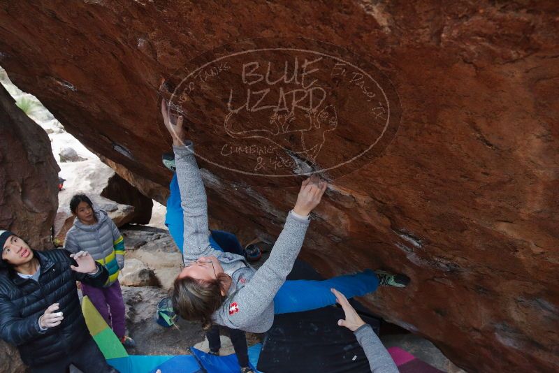 Bouldering in Hueco Tanks on 11/27/2019 with Blue Lizard Climbing and Yoga
Filename: SRM_20191127_1225060.jpg
Aperture: f/7.1
Shutter Speed: 1/250
Body: Canon EOS-1D Mark II
Lens: Canon EF 16-35mm f/2.8 L