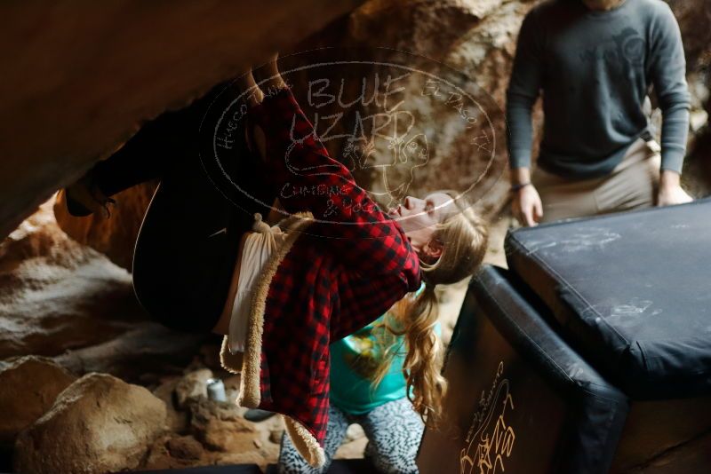 Bouldering in Hueco Tanks on 11/29/2019 with Blue Lizard Climbing and Yoga
Filename: SRM_20191129_1203110.jpg
Aperture: f/1.8
Shutter Speed: 1/160
Body: Canon EOS-1D Mark II
Lens: Canon EF 50mm f/1.8 II