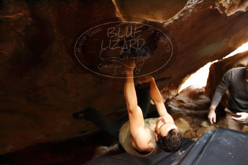 Bouldering in Hueco Tanks on 11/29/2019 with Blue Lizard Climbing and Yoga
Filename: SRM_20191129_1302480.jpg
Aperture: f/2.8
Shutter Speed: 1/250
Body: Canon EOS-1D Mark II
Lens: Canon EF 16-35mm f/2.8 L