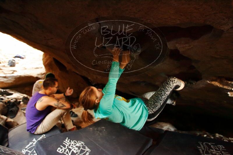 Bouldering in Hueco Tanks on 11/29/2019 with Blue Lizard Climbing and Yoga
Filename: SRM_20191129_1307210.jpg
Aperture: f/2.8
Shutter Speed: 1/200
Body: Canon EOS-1D Mark II
Lens: Canon EF 16-35mm f/2.8 L
