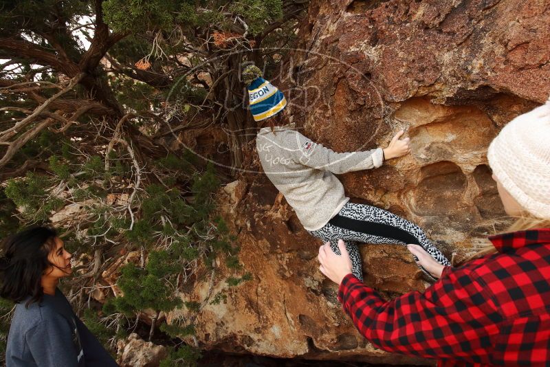 Bouldering in Hueco Tanks on 11/29/2019 with Blue Lizard Climbing and Yoga
Filename: SRM_20191129_1618170.jpg
Aperture: f/6.3
Shutter Speed: 1/250
Body: Canon EOS-1D Mark II
Lens: Canon EF 16-35mm f/2.8 L