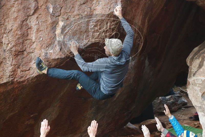 Bouldering in Hueco Tanks on 11/30/2019 with Blue Lizard Climbing and Yoga
Filename: SRM_20191130_1110110.jpg
Aperture: f/4.0
Shutter Speed: 1/250
Body: Canon EOS-1D Mark II
Lens: Canon EF 50mm f/1.8 II