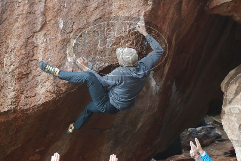 Bouldering in Hueco Tanks on 11/30/2019 with Blue Lizard Climbing and Yoga
Filename: SRM_20191130_1110120.jpg
Aperture: f/4.0
Shutter Speed: 1/250
Body: Canon EOS-1D Mark II
Lens: Canon EF 50mm f/1.8 II