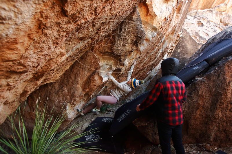 Bouldering in Hueco Tanks on 11/30/2019 with Blue Lizard Climbing and Yoga
Filename: SRM_20191130_1239330.jpg
Aperture: f/4.0
Shutter Speed: 1/250
Body: Canon EOS-1D Mark II
Lens: Canon EF 16-35mm f/2.8 L