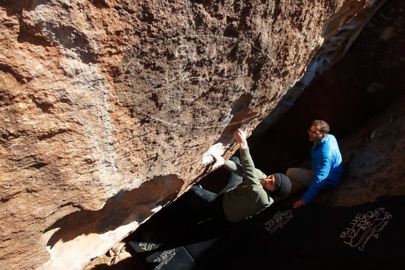 Bouldering in Hueco Tanks on 11/30/2019 with Blue Lizard Climbing and Yoga
Filename: SRM_20191130_1434100.jpg
Aperture: f/8.0
Shutter Speed: 1/250
Body: Canon EOS-1D Mark II
Lens: Canon EF 16-35mm f/2.8 L
