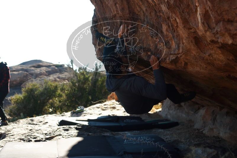 Bouldering in Hueco Tanks on 11/30/2019 with Blue Lizard Climbing and Yoga
Filename: SRM_20191130_1505480.jpg
Aperture: f/5.0
Shutter Speed: 1/500
Body: Canon EOS-1D Mark II
Lens: Canon EF 50mm f/1.8 II