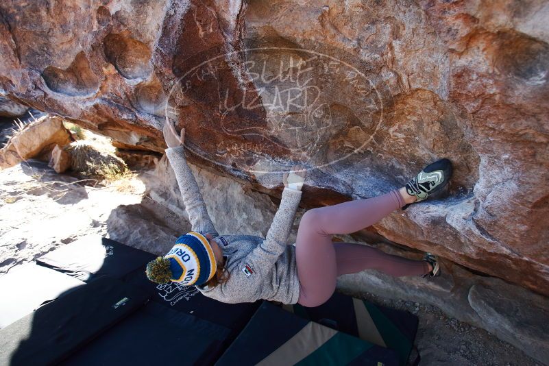 Bouldering in Hueco Tanks on 11/30/2019 with Blue Lizard Climbing and Yoga
Filename: SRM_20191130_1527120.jpg
Aperture: f/4.0
Shutter Speed: 1/250
Body: Canon EOS-1D Mark II
Lens: Canon EF 16-35mm f/2.8 L