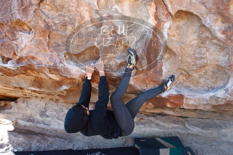 Bouldering in Hueco Tanks on 11/30/2019 with Blue Lizard Climbing and Yoga
Filename: SRM_20191130_1536590.jpg
Aperture: f/4.5
Shutter Speed: 1/250
Body: Canon EOS-1D Mark II
Lens: Canon EF 16-35mm f/2.8 L