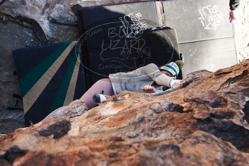 Bouldering in Hueco Tanks on 11/30/2019 with Blue Lizard Climbing and Yoga
Filename: SRM_20191130_1541210.jpg
Aperture: f/5.0
Shutter Speed: 1/250
Body: Canon EOS-1D Mark II
Lens: Canon EF 16-35mm f/2.8 L
