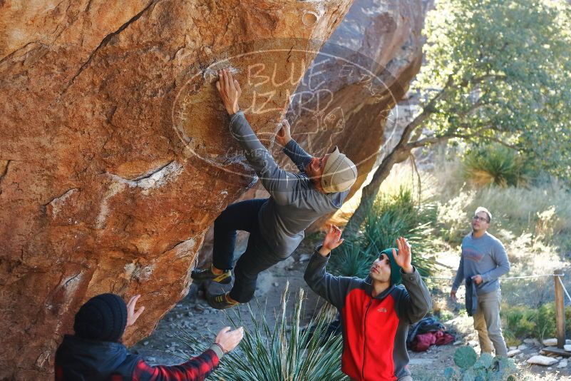 Bouldering in Hueco Tanks on 11/30/2019 with Blue Lizard Climbing and Yoga
Filename: SRM_20191130_1623570.jpg
Aperture: f/4.0
Shutter Speed: 1/250
Body: Canon EOS-1D Mark II
Lens: Canon EF 50mm f/1.8 II