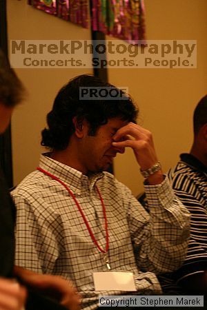 

Filename: img_3951_std.jpg
Aperture: f/1.8
Shutter Speed: 1/50
Body: Canon EOS DIGITAL REBEL
Lens: Canon EF 50mm f/1.8 II