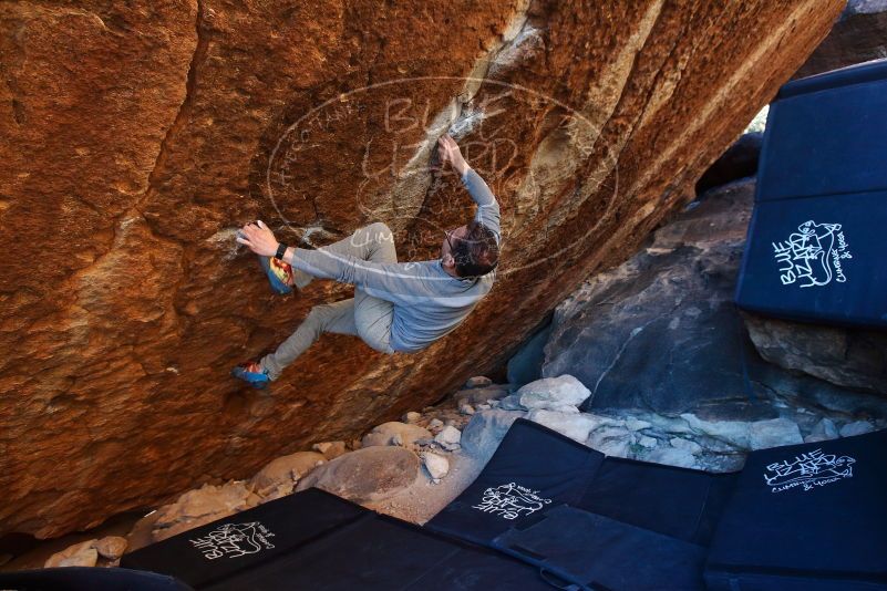 Bouldering in Hueco Tanks on 11/30/2019 with Blue Lizard Climbing and Yoga
Filename: SRM_20191130_1731240.jpg
Aperture: f/4.5
Shutter Speed: 1/250
Body: Canon EOS-1D Mark II
Lens: Canon EF 16-35mm f/2.8 L