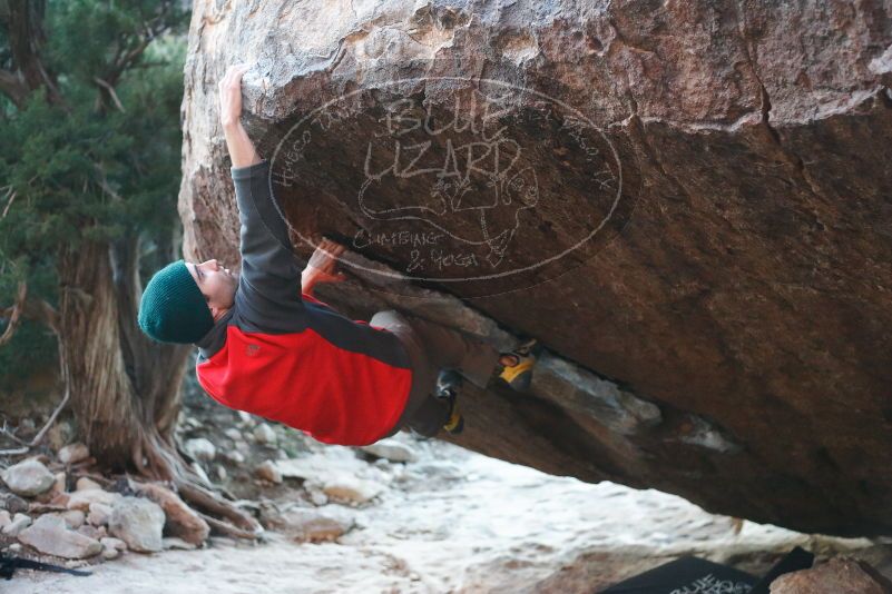 Bouldering in Hueco Tanks on 11/30/2019 with Blue Lizard Climbing and Yoga
Filename: SRM_20191130_1800000.jpg
Aperture: f/2.8
Shutter Speed: 1/250
Body: Canon EOS-1D Mark II
Lens: Canon EF 50mm f/1.8 II