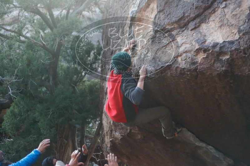 Bouldering in Hueco Tanks on 11/30/2019 with Blue Lizard Climbing and Yoga
Filename: SRM_20191130_1810040.jpg
Aperture: f/2.2
Shutter Speed: 1/250
Body: Canon EOS-1D Mark II
Lens: Canon EF 50mm f/1.8 II