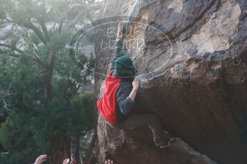 Bouldering in Hueco Tanks on 11/30/2019 with Blue Lizard Climbing and Yoga
Filename: SRM_20191130_1810050.jpg
Aperture: f/2.5
Shutter Speed: 1/250
Body: Canon EOS-1D Mark II
Lens: Canon EF 50mm f/1.8 II