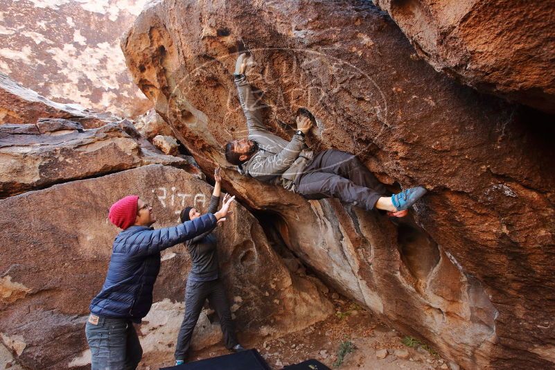 Bouldering in Hueco Tanks on 12/06/2019 with Blue Lizard Climbing and Yoga
Filename: SRM_20191206_1041250.jpg
Aperture: f/4.5
Shutter Speed: 1/200
Body: Canon EOS-1D Mark II
Lens: Canon EF 16-35mm f/2.8 L