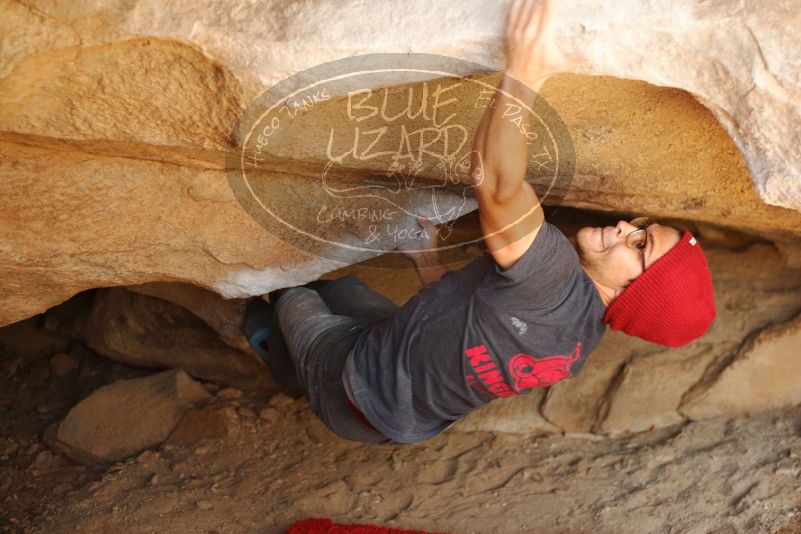 Bouldering in Hueco Tanks on 12/06/2019 with Blue Lizard Climbing and Yoga
Filename: SRM_20191206_1327000.jpg
Aperture: f/2.5
Shutter Speed: 1/250
Body: Canon EOS-1D Mark II
Lens: Canon EF 50mm f/1.8 II