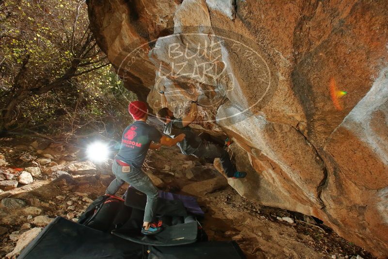 Bouldering in Hueco Tanks on 12/06/2019 with Blue Lizard Climbing and Yoga
Filename: SRM_20191206_1337030.jpg
Aperture: f/7.1
Shutter Speed: 1/250
Body: Canon EOS-1D Mark II
Lens: Canon EF 16-35mm f/2.8 L