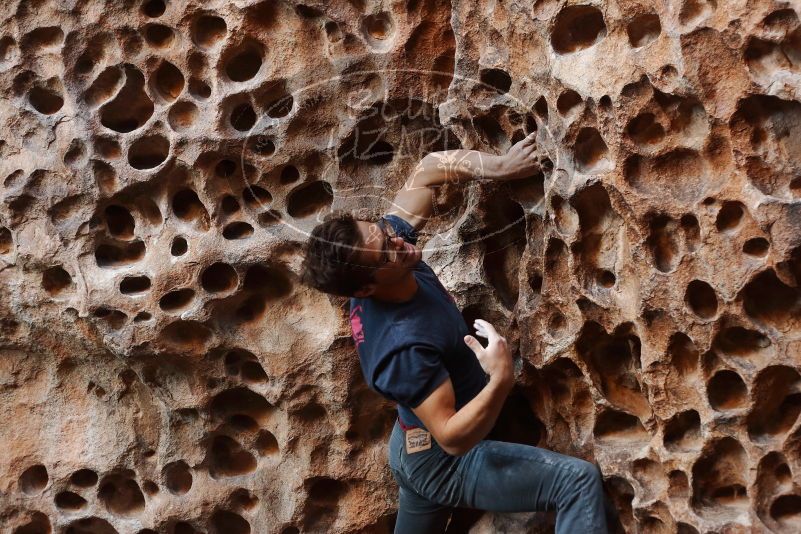 Bouldering in Hueco Tanks on 12/06/2019 with Blue Lizard Climbing and Yoga

Filename: SRM_20191206_1530340.jpg
Aperture: f/2.8
Shutter Speed: 1/200
Body: Canon EOS-1D Mark II
Lens: Canon EF 50mm f/1.8 II