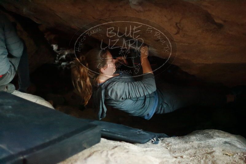 Bouldering in Hueco Tanks on 12/06/2019 with Blue Lizard Climbing and Yoga
Filename: SRM_20191206_1806190.jpg
Aperture: f/1.8
Shutter Speed: 1/25
Body: Canon EOS-1D Mark II
Lens: Canon EF 50mm f/1.8 II