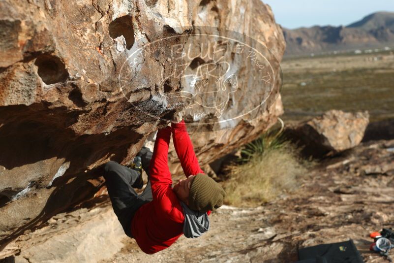 Bouldering in Hueco Tanks on 12/11/2019 with Blue Lizard Climbing and Yoga

Filename: SRM_20191211_1009260.jpg
Aperture: f/4.0
Shutter Speed: 1/400
Body: Canon EOS-1D Mark II
Lens: Canon EF 50mm f/1.8 II