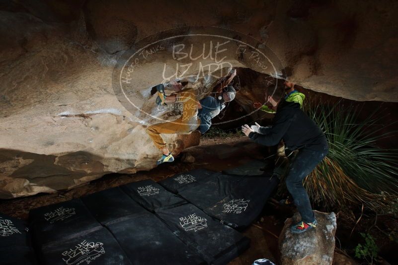 Bouldering in Hueco Tanks on 12/11/2019 with Blue Lizard Climbing and Yoga

Filename: SRM_20191211_1250150.jpg
Aperture: f/6.3
Shutter Speed: 1/250
Body: Canon EOS-1D Mark II
Lens: Canon EF 16-35mm f/2.8 L