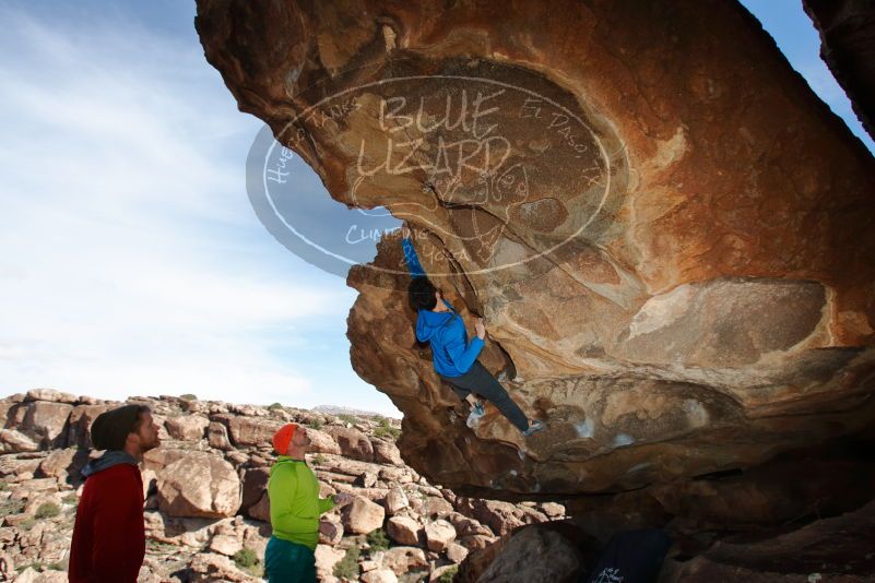 Bouldering in Hueco Tanks on 12/11/2019 with Blue Lizard Climbing and Yoga
Filename: SRM_20191211_1353340.jpg
Aperture: f/5.6
Shutter Speed: 1/250
Body: Canon EOS-1D Mark II
Lens: Canon EF 16-35mm f/2.8 L
