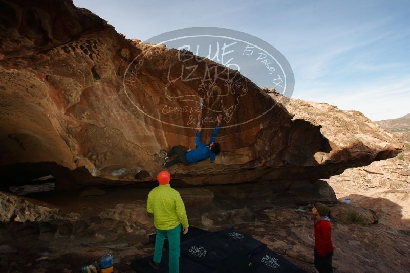Bouldering in Hueco Tanks on 12/11/2019 with Blue Lizard Climbing and Yoga

Filename: SRM_20191211_1440160.jpg
Aperture: f/5.6
Shutter Speed: 1/200
Body: Canon EOS-1D Mark II
Lens: Canon EF 16-35mm f/2.8 L