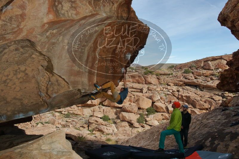 Bouldering in Hueco Tanks on 12/11/2019 with Blue Lizard Climbing and Yoga

Filename: SRM_20191211_1502160.jpg
Aperture: f/6.3
Shutter Speed: 1/250
Body: Canon EOS-1D Mark II
Lens: Canon EF 16-35mm f/2.8 L