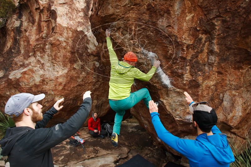 Bouldering in Hueco Tanks on 12/11/2019 with Blue Lizard Climbing and Yoga
Filename: SRM_20191211_1554110.jpg
Aperture: f/6.3
Shutter Speed: 1/250
Body: Canon EOS-1D Mark II
Lens: Canon EF 16-35mm f/2.8 L