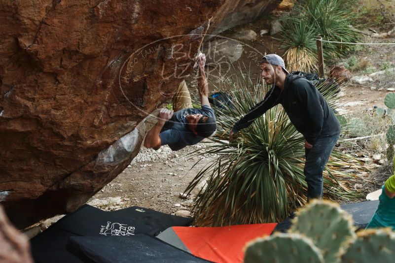 Bouldering in Hueco Tanks on 12/11/2019 with Blue Lizard Climbing and Yoga

Filename: SRM_20191211_1623510.jpg
Aperture: f/4.5
Shutter Speed: 1/320
Body: Canon EOS-1D Mark II
Lens: Canon EF 50mm f/1.8 II