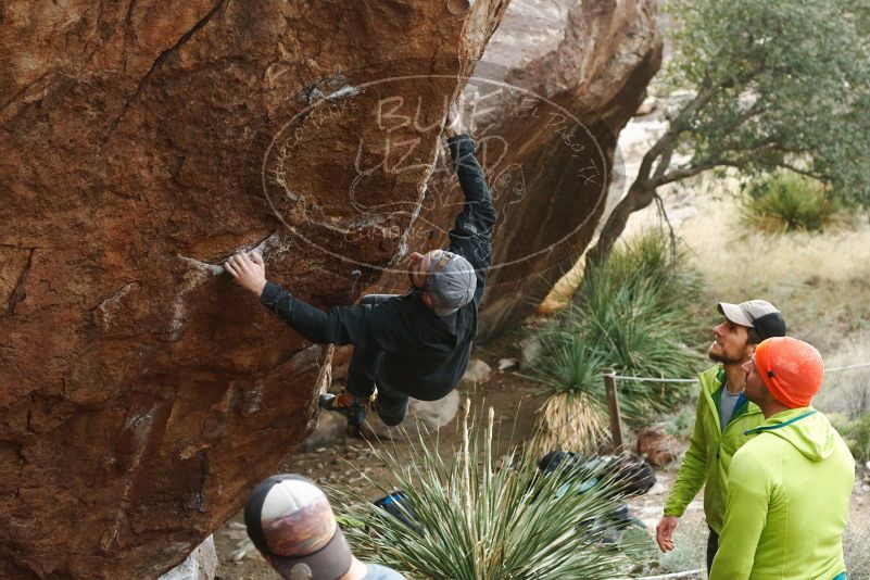 Bouldering in Hueco Tanks on 12/11/2019 with Blue Lizard Climbing and Yoga

Filename: SRM_20191211_1628570.jpg
Aperture: f/4.5
Shutter Speed: 1/250
Body: Canon EOS-1D Mark II
Lens: Canon EF 50mm f/1.8 II