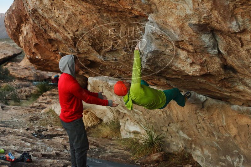 Bouldering in Hueco Tanks on 12/11/2019 with Blue Lizard Climbing and Yoga

Filename: SRM_20191211_1806040.jpg
Aperture: f/3.2
Shutter Speed: 1/250
Body: Canon EOS-1D Mark II
Lens: Canon EF 50mm f/1.8 II