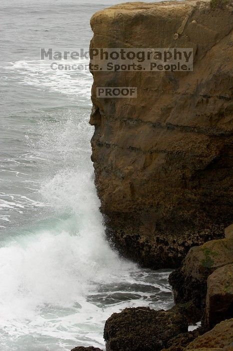 Cliffs at Santa Cruz, California.

Filename: SRM_20060429_170630_2.jpg
Aperture: f/6.3
Shutter Speed: 1/400
Body: Canon EOS 20D
Lens: Canon EF 80-200mm f/2.8 L
