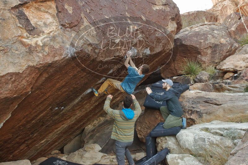 Bouldering in Hueco Tanks on 12/13/2019 with Blue Lizard Climbing and Yoga
Filename: SRM_20191213_1043170.jpg
Aperture: f/5.0
Shutter Speed: 1/250
Body: Canon EOS-1D Mark II
Lens: Canon EF 16-35mm f/2.8 L