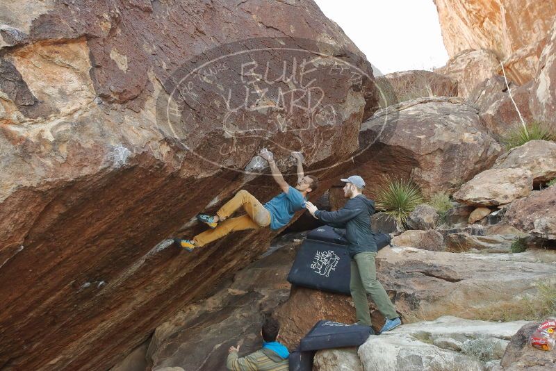 Bouldering in Hueco Tanks on 12/13/2019 with Blue Lizard Climbing and Yoga
Filename: SRM_20191213_1043250.jpg
Aperture: f/5.0
Shutter Speed: 1/250
Body: Canon EOS-1D Mark II
Lens: Canon EF 16-35mm f/2.8 L
